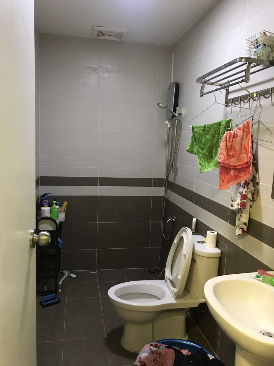 64c6389ecce030be69f1