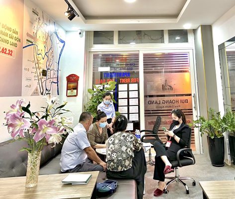 Khách hàng đã giao dịch tại Bùi Hoàng Land