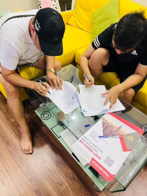 KH giao dịch tại Dragon Hill